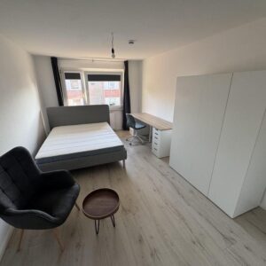 Stilvoll möblierte WG-Zimmer in frisch sanierter 3er-WG (72 m²) HH-Bramfeld ab 01.01.2026