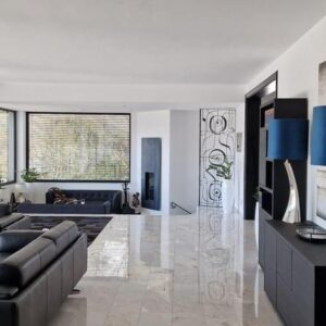 Exclusive Architektenvilla mit Wellness-Bereich und Privatkino