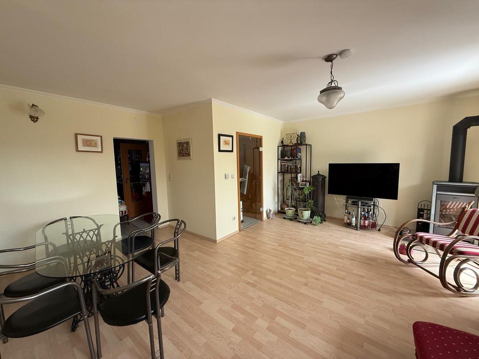 Charmantes Reihenmittelhaus mit Garten, Garage - Ruhige Lage in Dachau – Bild 3