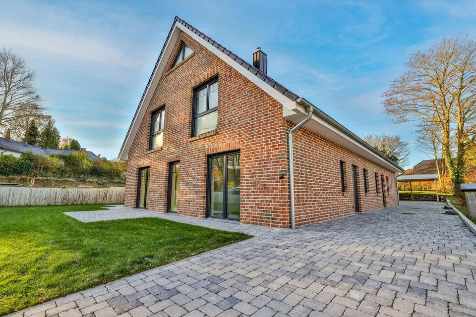 Neubau-Doppelhäuser in Scharbeutz-Klingberg – Traumlage am See, nur wenige Minuten zur Ostsee! – Bild 2