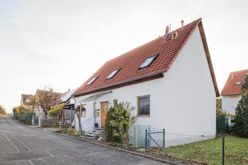 Schicke Architekten-DHH, 3 Kinderzimmer, ruhige grüne Lage, sehr gepflegt, Toplage Nbg-Worzeldorf – Bild 23