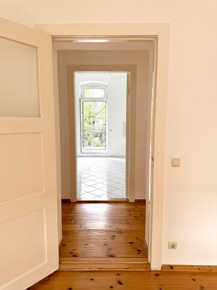 Tolle zwei Zimmer Wohnung am Arkonaplatz – Bild 4