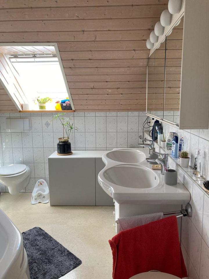 Sonnige Wohnung mit Charme und viel Platz – Bild 16