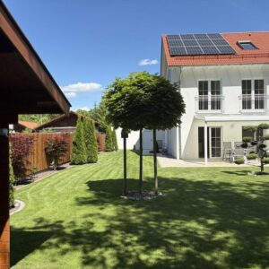 Perfekte! 5-Zimmer Doppelhaushälfte - Bj. 2022 mit PV-Anlage auf 500m² Grundstück