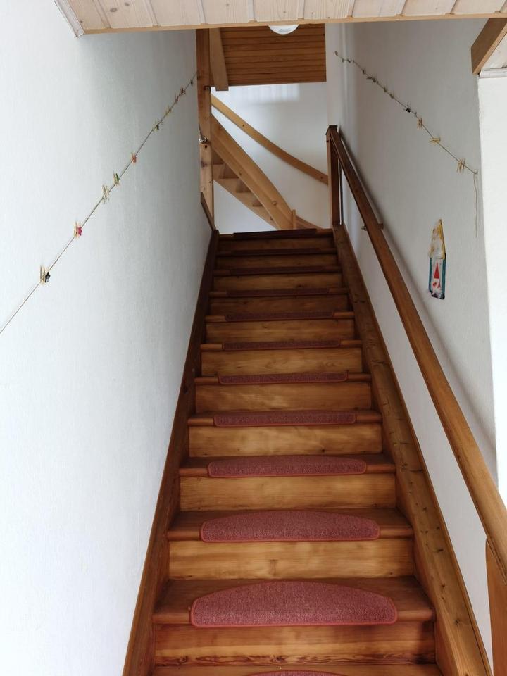 Attraktives Doppelhaus mit sieben Zimmern und Einbauküche im Zentrum von Rottweil – Bild 9