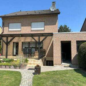 Hochwertiges Einfamilienhaus mit Einliegerwohnung