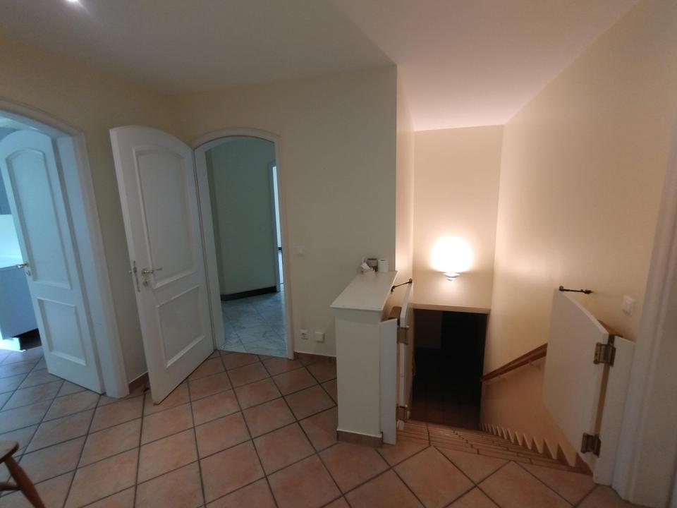 Von Privat: Herrschaftliche Villa am Ende einer elbnahen Sackgasse in Othmarschen – Bild 22