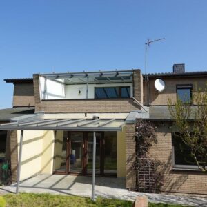 Landwirtschaftlicher Hof mit Perspektive, großes Wohnhaus sowie mehrere Nebengebäude in Ortslage