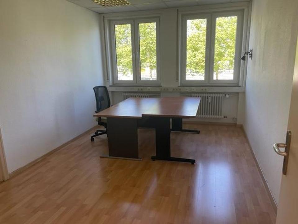 Beste Lage Leinfelden - kleine Einheit / Büro 196 m2 (evtl. teilbar 80 -120 m2) – Bild 4