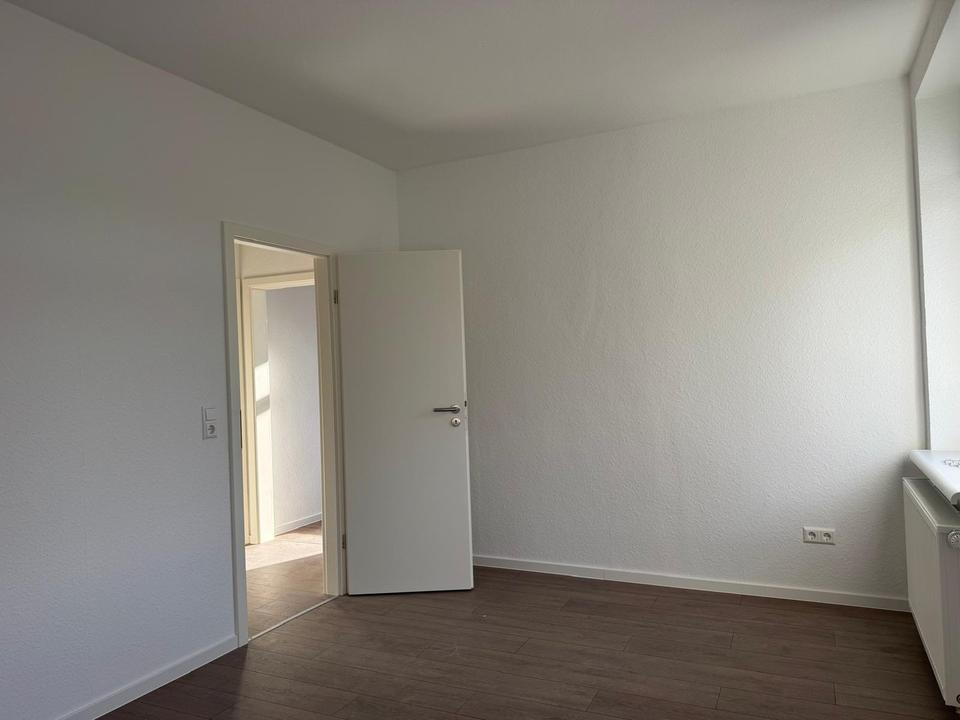 Neubau-Feeling in kernsanierten MFH-Erstbezug in Kreiensen – Bild 2