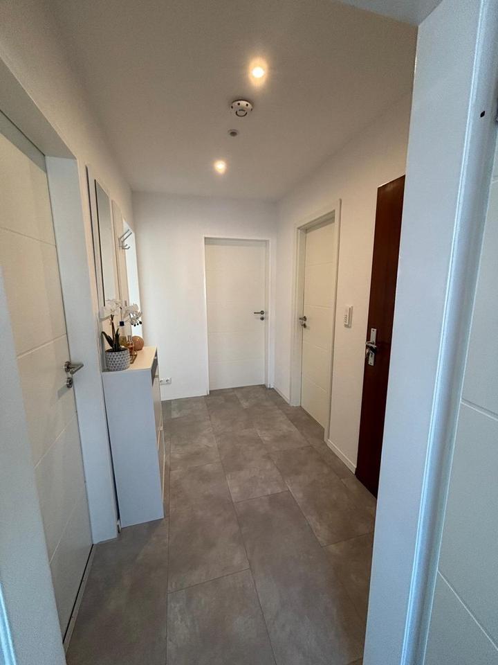 "Luxus trifft Design - kernsanierte 2,5 -Zimmer-Wohnung mit Vollausstattung" – Bild 12