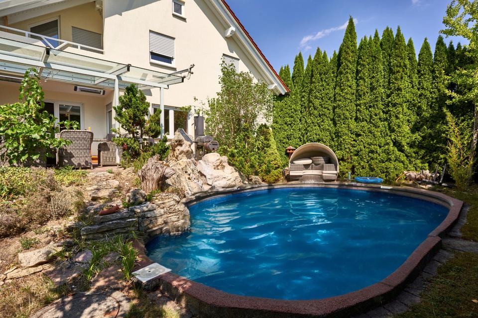 ATTRAKTIVES ANWESEN MIT WOHN- UND GEWERBEEINHEITEN IN LAUINGEN – Bild 3