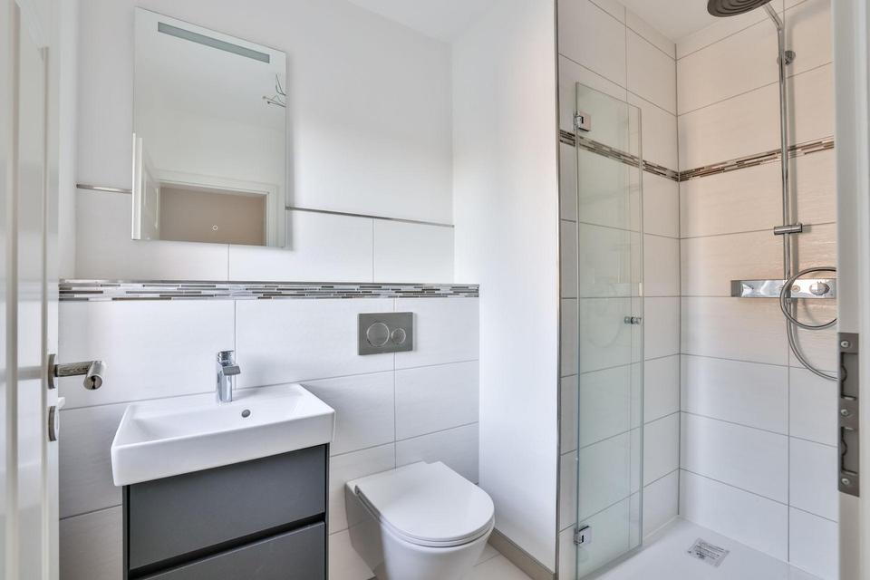 Neubau-Doppelhäuser in Scharbeutz-Klingberg – Traumlage am See, nur wenige Minuten zur Ostsee! – Bild 15