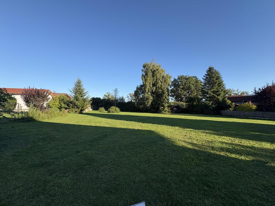 Attraktives Baugrundstück in Grabenstätt am Chiemsee (750qm) zu verkaufen – Bild 2