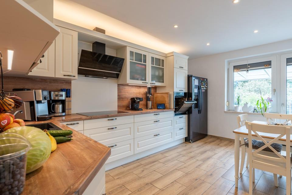 PROVISIONSFREI! Haus mit Einliegerwohnung, PV & Top-Lage am Ende der Straße – Bild 7