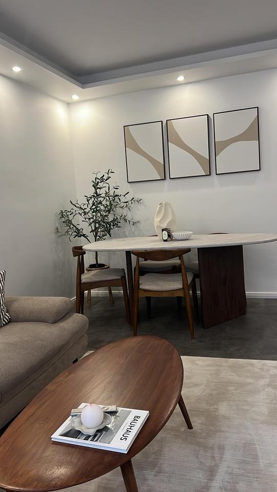 *Privat* Stilvoll modernisierte 3,5 Zimmer Wohnung in Wiesbaden