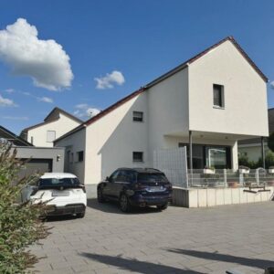 Traumhaftes Einfamilienhaus mit individueller Architektur in Kirrlach!