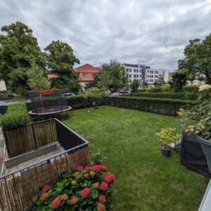 Traumgartenwohnung in Westend mit 164m2 Garten und 21,05m2 Terrasse provisionsfrei zu vermieten