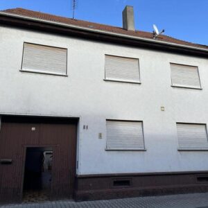 Traumhaft großes Zwei-Familienhaus mit Wintergarten, Hof, Scheune & Garten - PROVISIONSFREI