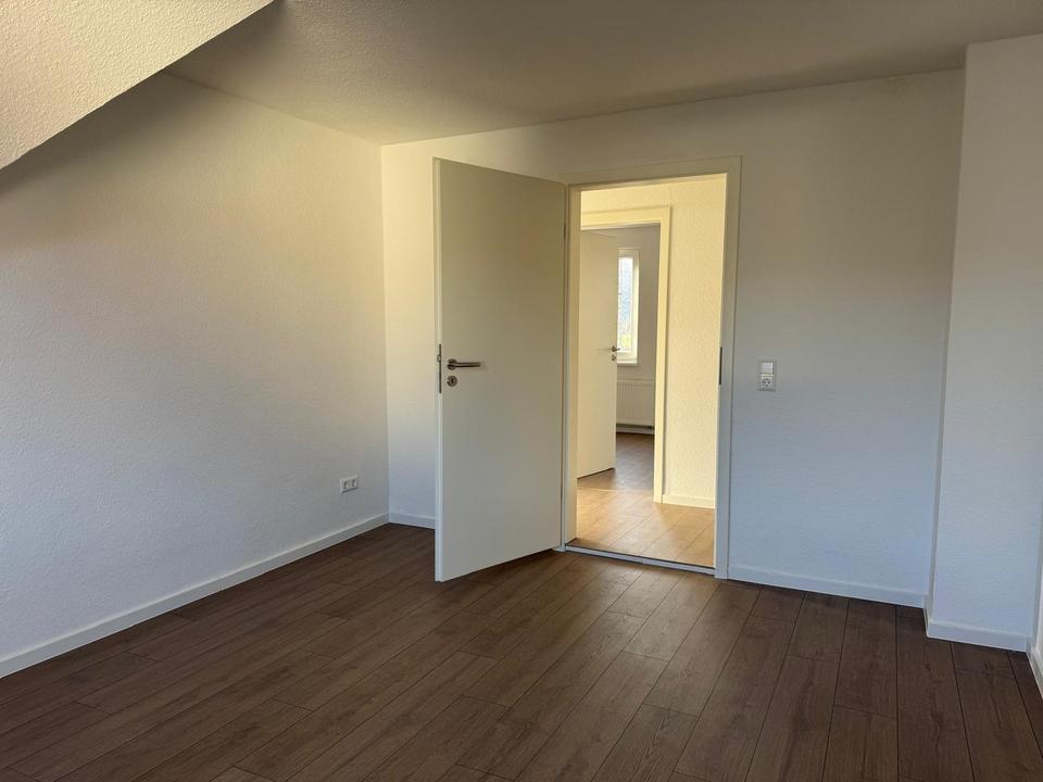 Neubau-Feeling in kernsanierten MFH-Erstbezug in Kreiensen – Bild 7