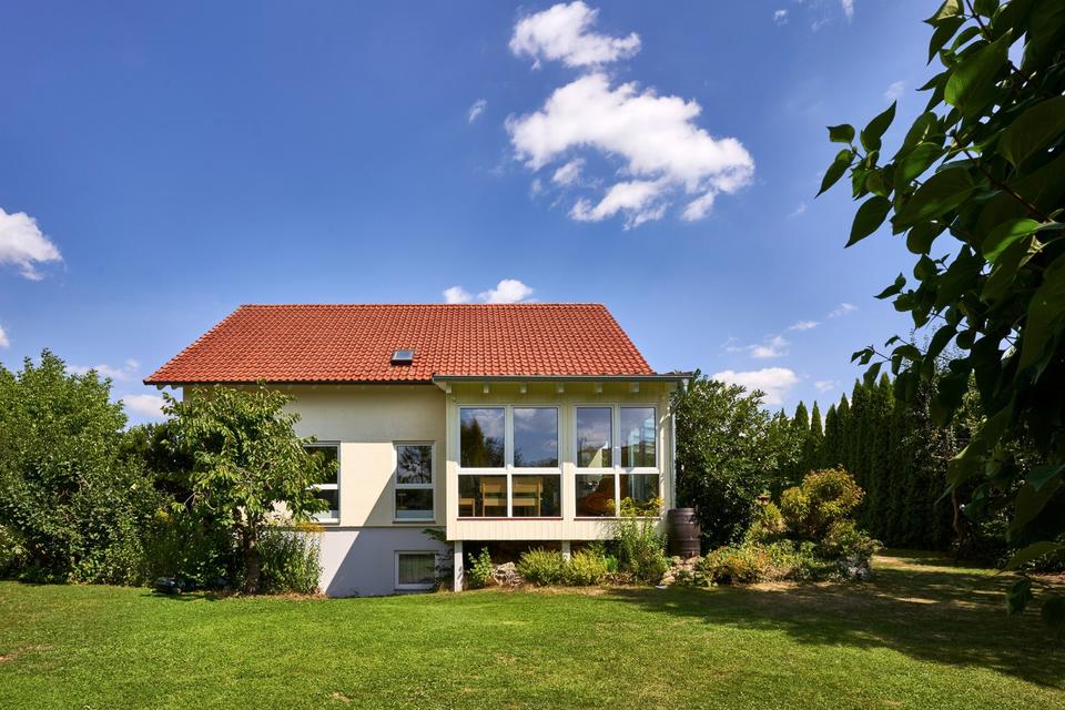 ATTRAKTIVES ANWESEN MIT WOHN- UND GEWERBEEINHEITEN IN LAUINGEN – Bild 23