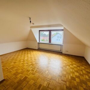 Zentral & hell – gemütliche WG-Wohnung mit Charme