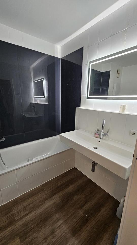 3-Zimmerwohnung am Bodensee mit Küche, Balkonen und Schwimmbad – Bild 8