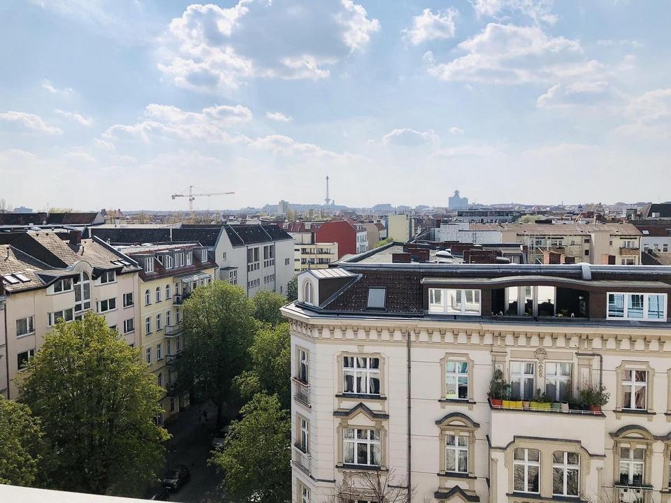 Sonnige 2-Zimmer Wohnung mit Balkon in Charlottenburg - nähe Deutsche Oper