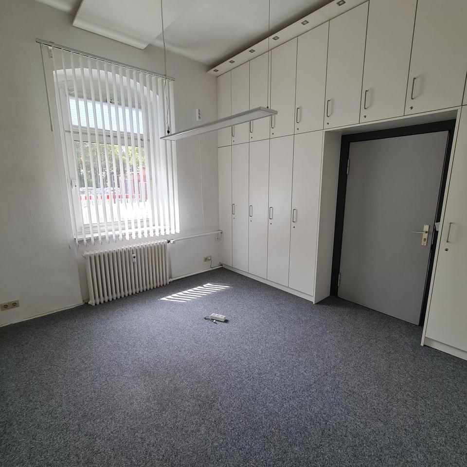 Büro ebenerdig, ruhig, Option auf 2 Pkw - Stellplätze – Bild 28