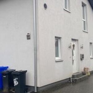 Wesseling, Wärmepumpe, attraktives KfW 70 Haus, leerstehend, von Privat