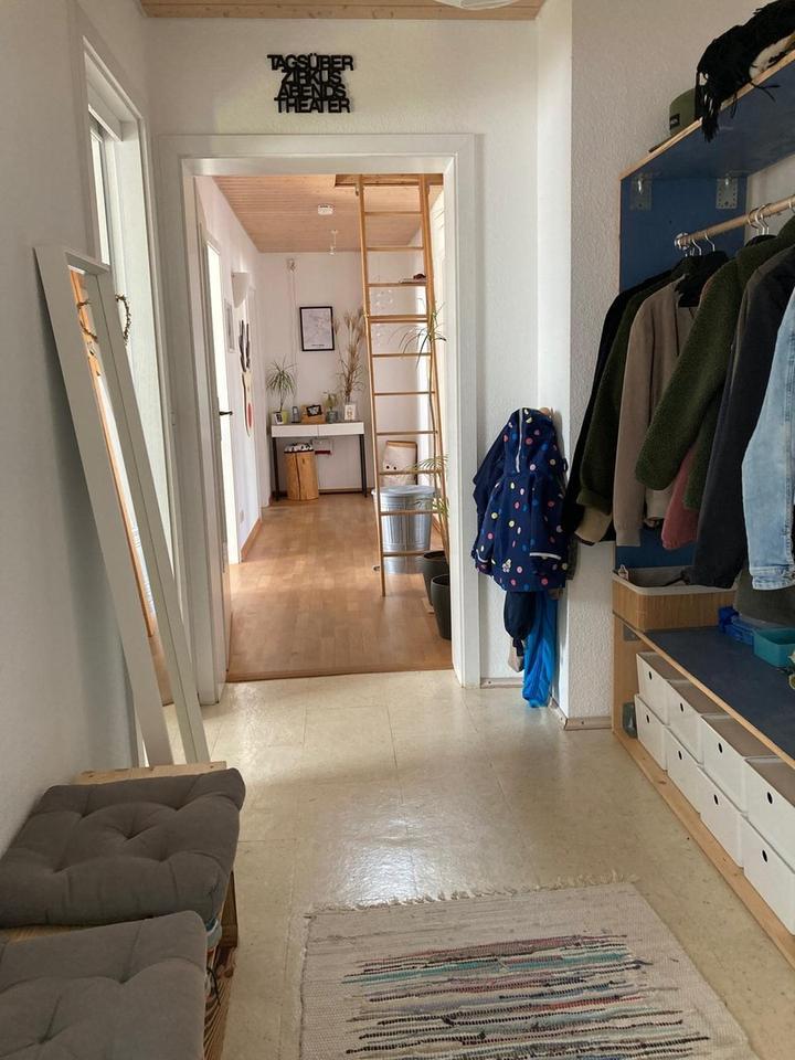 Sonnige Wohnung mit Charme und viel Platz – Bild 12