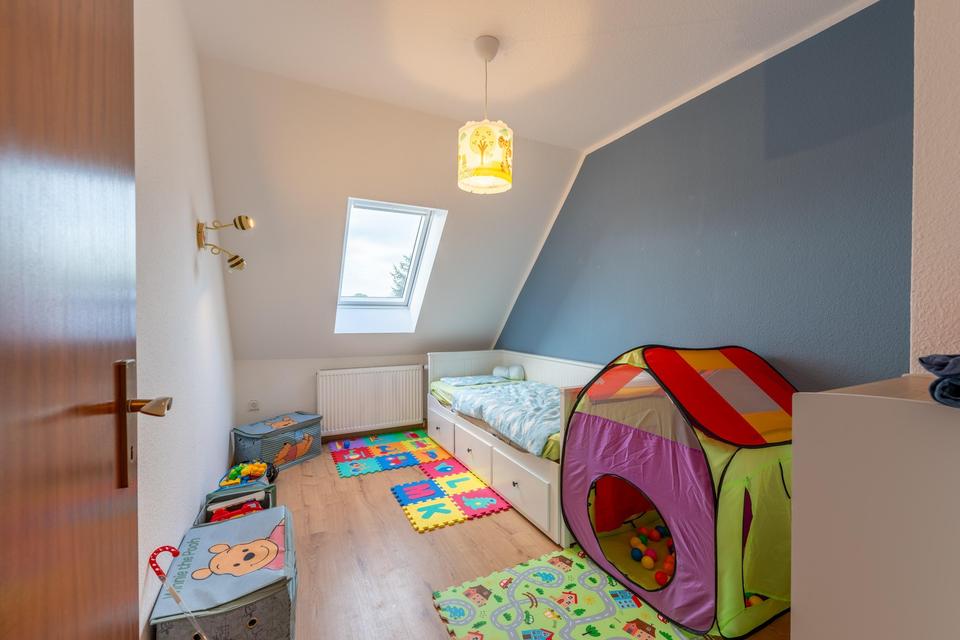 PROVISIONSFREI! Haus mit Einliegerwohnung, PV & Top-Lage am Ende der Straße – Bild 13