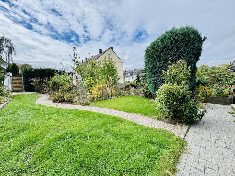 100% bezugsfrei! Mehrgenerationen Haus. Freistehend, Provisionsfrei. EFH mit ELW – Bild 32