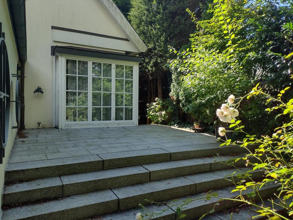 Von Privat: Herrschaftliche Villa am Ende einer elbnahen Sackgasse in Othmarschen – Bild 19