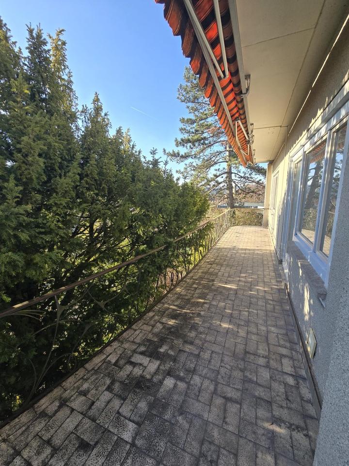 Anwesen mit fantastischer Aussicht – Bild 4