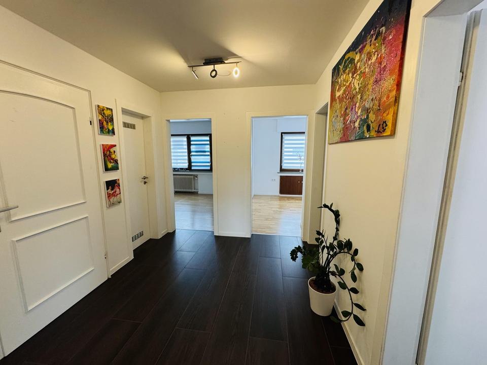 100% bezugsfrei! Mehrgenerationen Haus. Freistehend, Provisionsfrei. EFH mit ELW – Bild 19