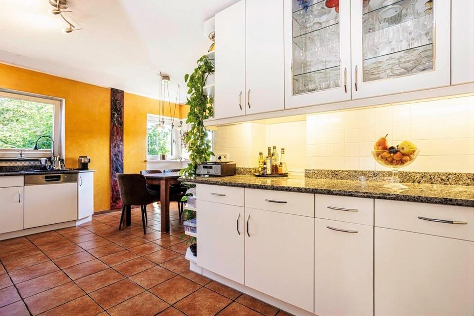 *Top Angebot* Exklusives Architektenhaus (3 Wohneinheiten) mit Garten u. Garage in Herten (Baden) – Bild 12