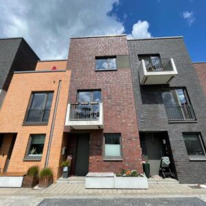 Modernes Stadthaus in der Jenfelder Au – familienfreundlich mit sehr niedrigen Betriebskosten