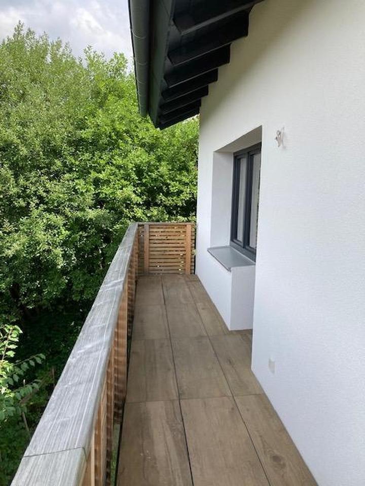 Moderne 2-Zimmer-Wohnung mit Balkon und Blick ins Grüne in Lalling – Bild 7