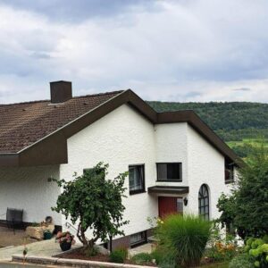 Großzügiges Einfamilienhaus in sonniger und zentraler Lage