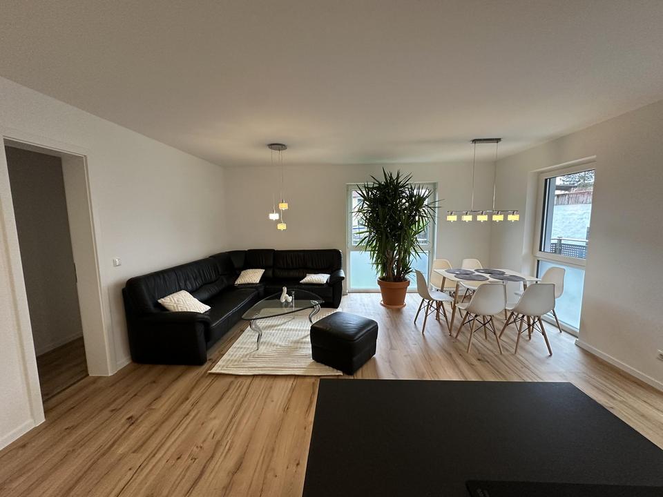 Wow !! 3 Familienhaus + Lift+ Garagen +Keller+Stellplätze – Bild 7