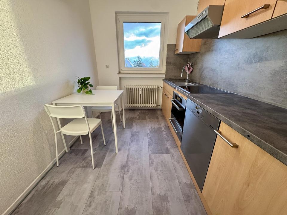 Wohnen im Grünen hochwertig möblierter Erstbezug mit Balkon, Parkplatz & ICE-Nähe – Bild 5