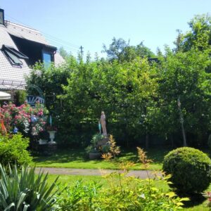 Doppelhaushälfte mit 664 qm herrlichem ruhigem Grundstück in Oberschleißheim