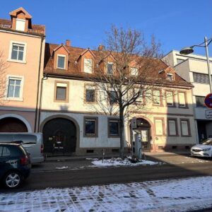 Sanierungsbedürftiges MFH in Ettlingen in bester Lage mit genehmigter Bauvoranfrage