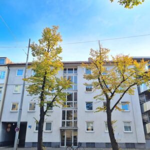 Frisch renovierte, bezugsfreie 3-Zimmer-Wohnung, neue Gasheizung, nahe Giesing Bhf., von privat