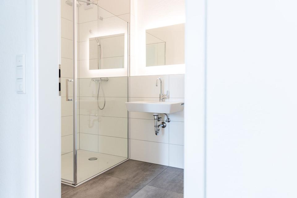 68 m² -2 Zimmer in Olpe mit Balkon, Neubau 2023, KFW 40 Haus (A+) – Bild 4