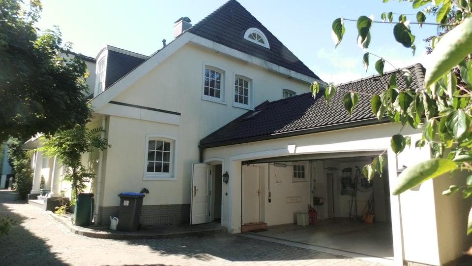 Von Privat: Herrschaftliche Villa am Ende einer elbnahen Sackgasse in Othmarschen – Bild 7