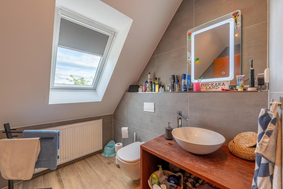 PROVISIONSFREI! Haus mit Einliegerwohnung, PV & Top-Lage am Ende der Straße – Bild 12