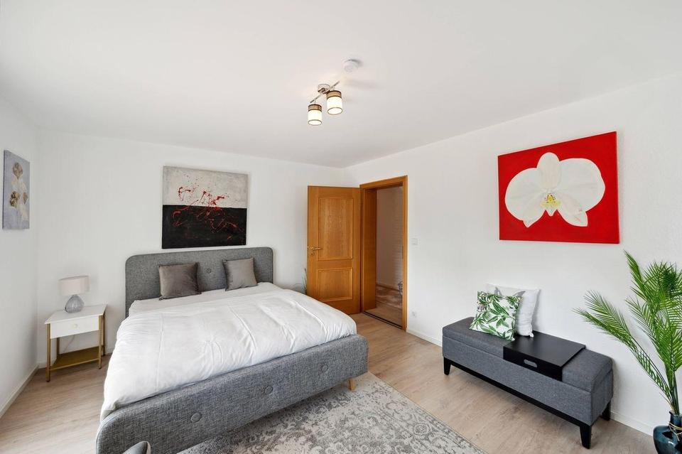 Traumhafte Helle Wohnung mit zwei Balkonen in ruhiger Lage – Bild 6