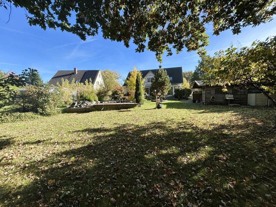 Zweifamilienhaus mit Gartenidylle in Spielstraßenlage – Bild 7
